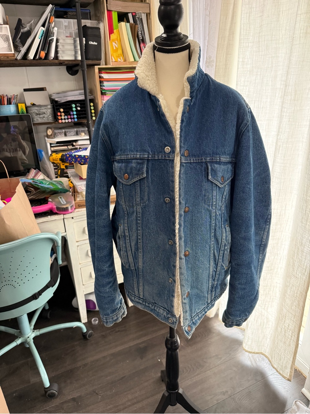 Men's Sherpa-Lined Denim Jacket - Blue